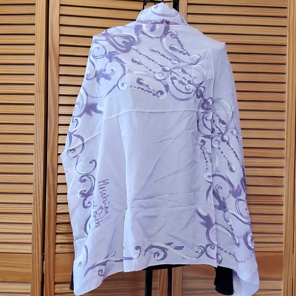 Moschino Accessories - Moschino square scarf